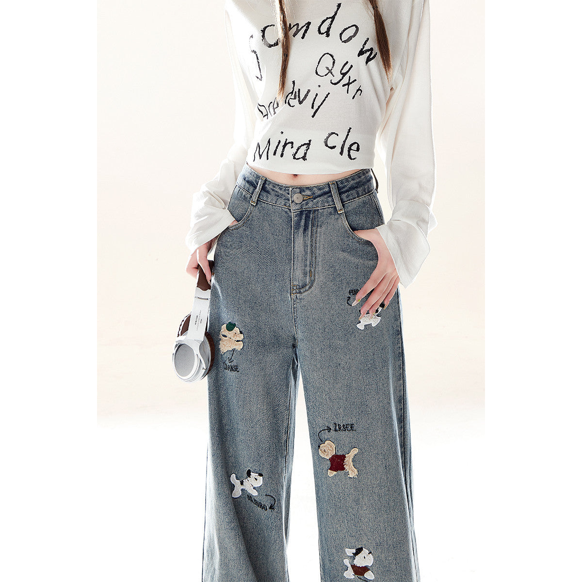 Natural Rustic-style Embroidered Denim Jeans With A Puppy Design For Women
